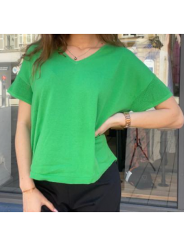 PULL V ajouré sur manches...