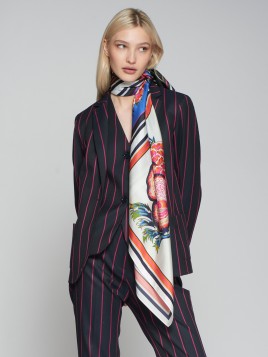 Foulard en soie carré imprimé fleur Vilagallo