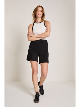 Short Lana Parami