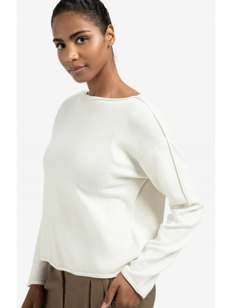 Pull col bateau avec coutures décoratives raffinées YAYA