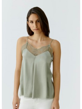 Top OUI à fines bretelles