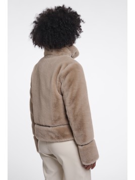 Veste courte en fausse...