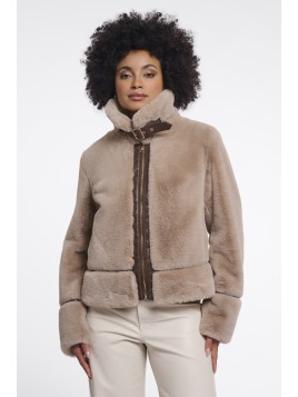 Veste courte en fausse...