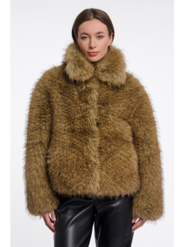 Veste en fausse fourrure...
